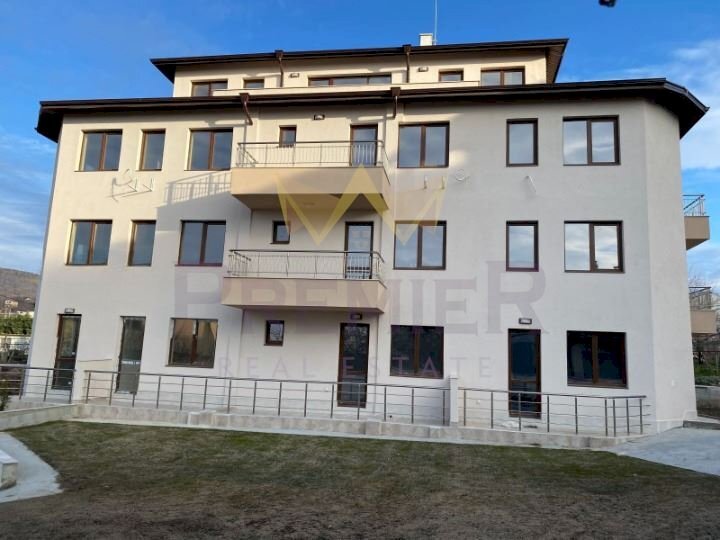 Trilocale Varna (zona Изгрев) - foto 1