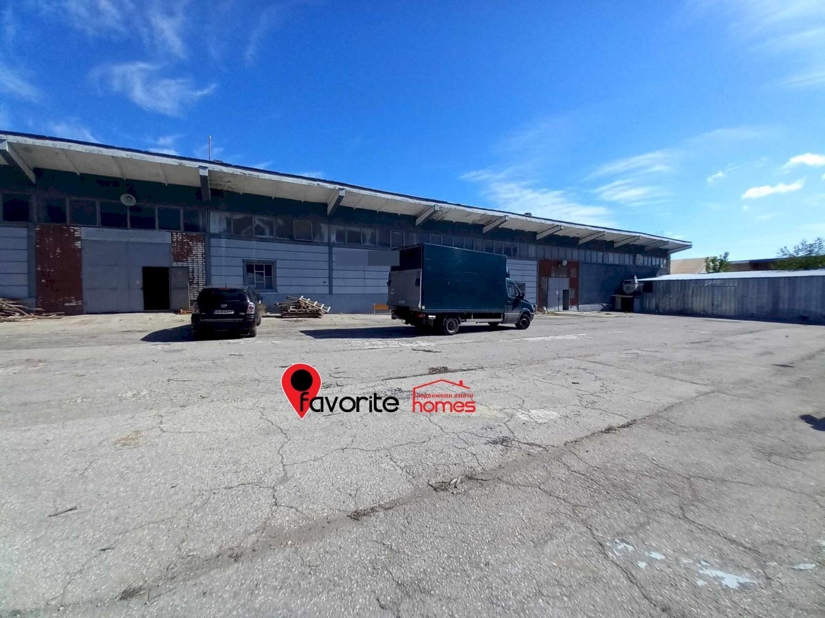 Commercial Premises Shumen (neighborhood Тракия) - photo 1