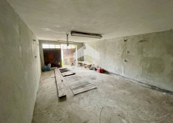 Box Ruse (neighborhood Широк център) - photo 1