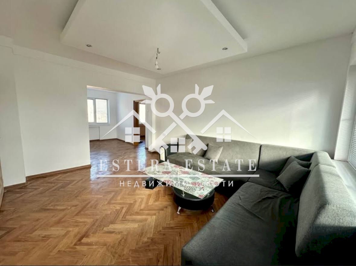 Trilocale Shumen (zona Център) - foto 1