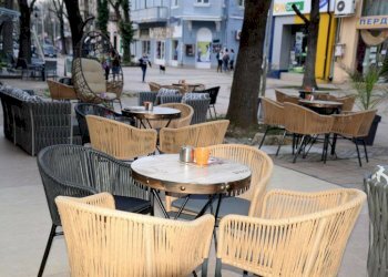 Locale Commerciale Pleven (zona Идеален център) - foto 1