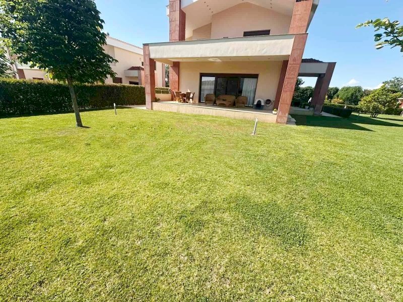 Villa Grecia - foto 1