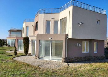 Casa indipendente Burgas (zona Банево) - foto 1