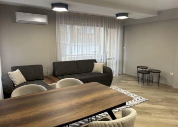 One-room apartment Plovdiv (neighborhood Център) - photo 1