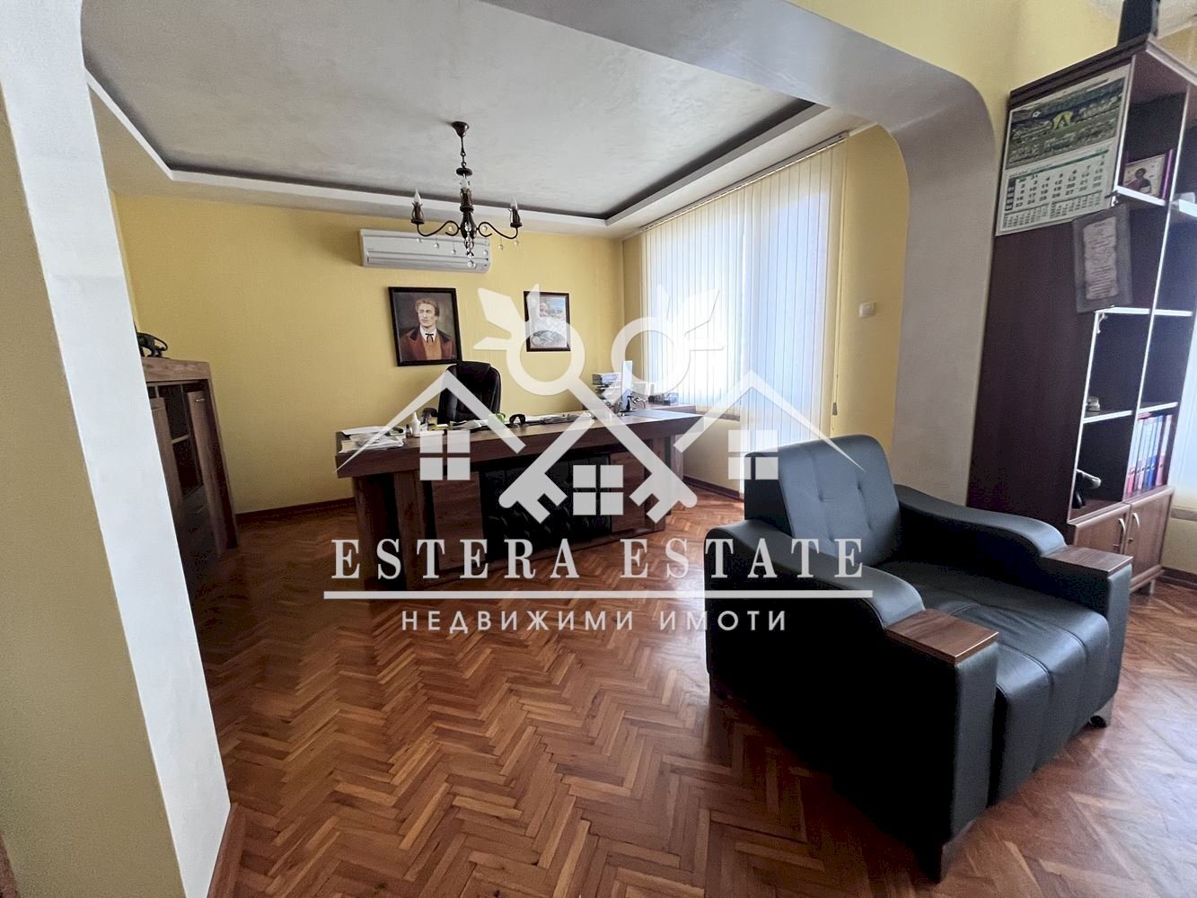 Three-room apartment Shumen (neighborhood Център) - photo 1