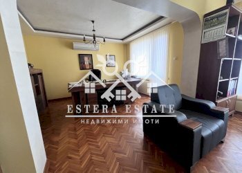 Trilocale Shumen (zona Център) - foto 1