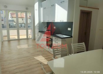Quadrilocale Varna (zona Център) - foto 1