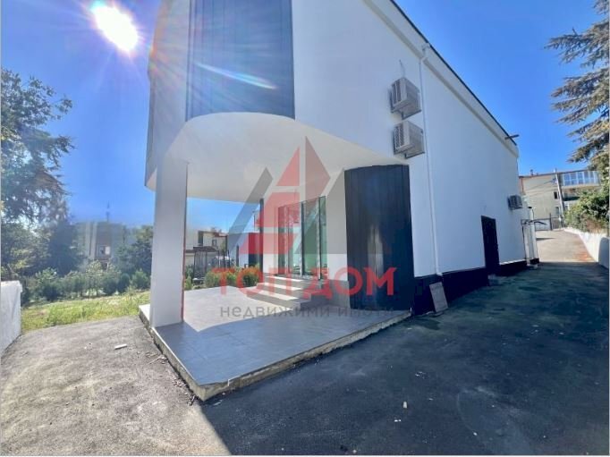Trilocale Varna (zona м-т Траката) - foto 1