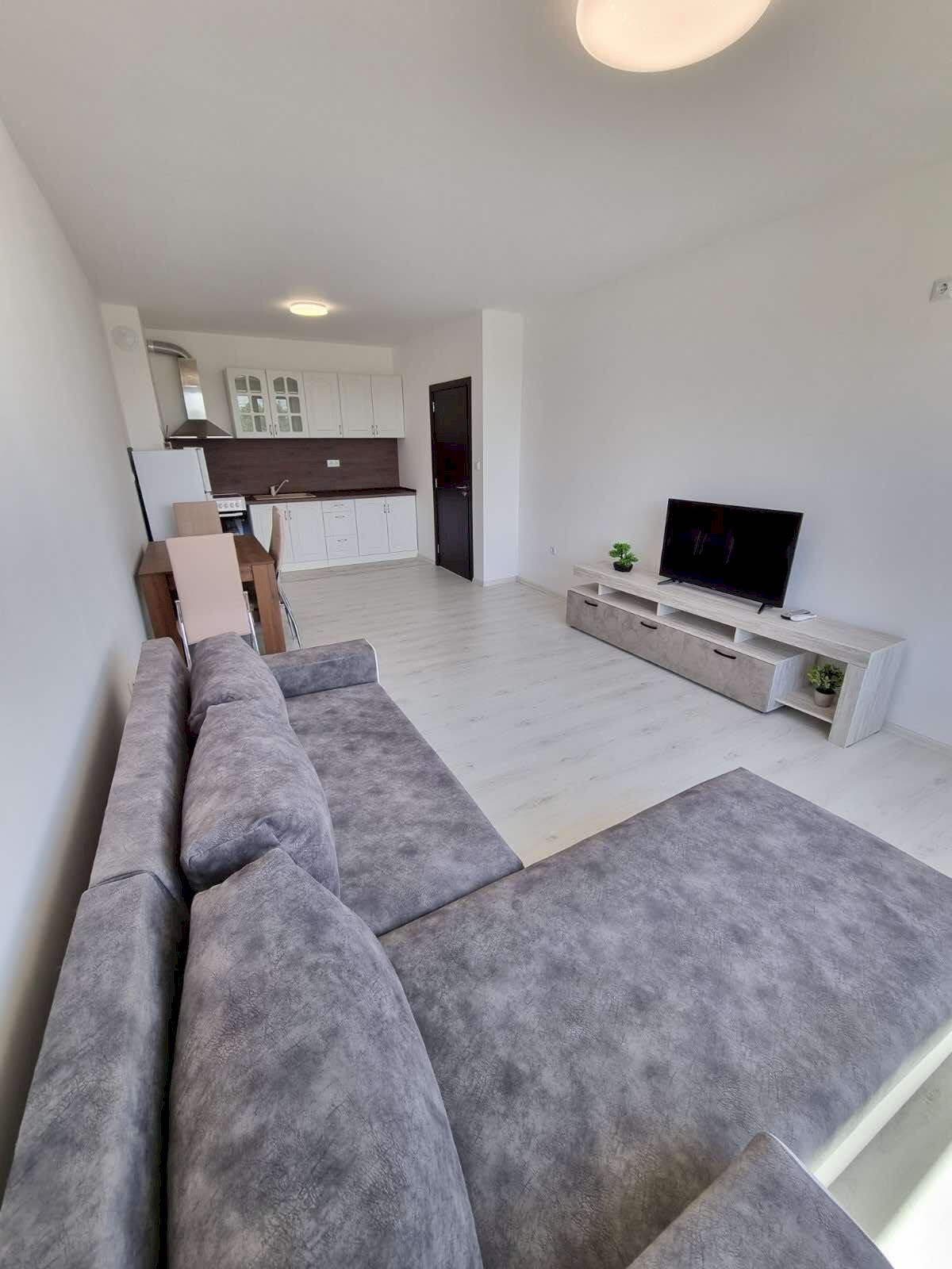 Monolocale Burgas (zona Славейков) - foto 1