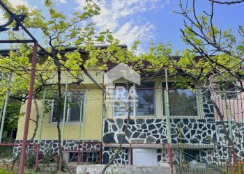 Villa Varna (neighborhood Виница) - photo 1