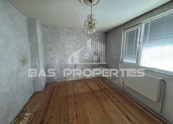 Тристаен София (квартал Орландовци) - фото 1