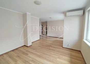 Three-room apartment Veliko Tarnovo (neighborhood Център) - photo 1