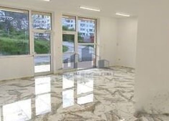 Negozio Shumen (zona Гривица) - foto 1