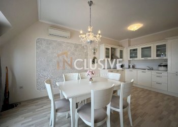 Three-room apartment Varna - photo 1