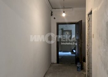 Trilocale Plovdiv city, Plovdiv - foto 1