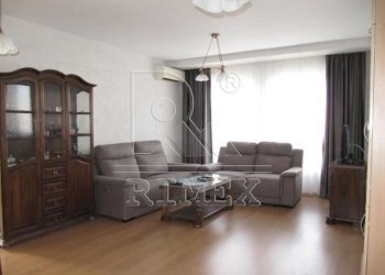 Trilocale Plovdiv (zona Прослав) - foto 1