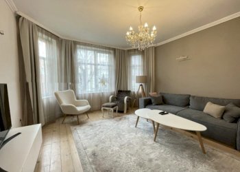 Three-room apartment Sofia (neighborhood Яворов) - photo 1