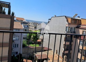 Trilocale Varna (zona Погреби) - foto 6