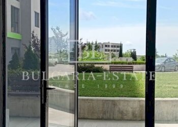 Negozio Varna (zona Младост 1) - foto 1