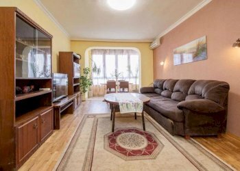 Two-room apartment Sofia (neighborhood Централни Хали / Лъвов мост ) - photo 1