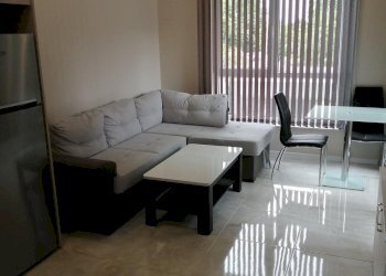 One-room apartment Plovdiv (neighborhood Център) - photo 1