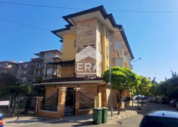 Two-room apartment Nesebar - photo 1
