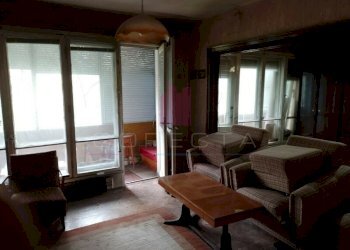 Four-room apartment Ruse (neighborhood Център) - photo 1