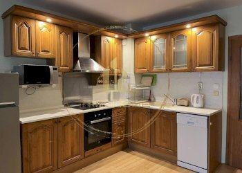 Three-room apartment Левски, Varna (neighborhood Левски 1) - photo 1