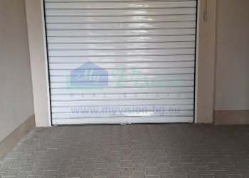 Locale Commerciale Sofia (zona Надежда 2) - foto 1