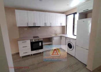 Independent house Shumen (neighborhood Томбул джамия) - photo 1