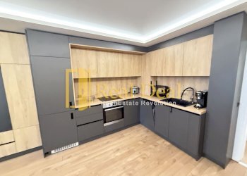 Three-room apartment Sofia (neighborhood Люлин 3) - photo 1