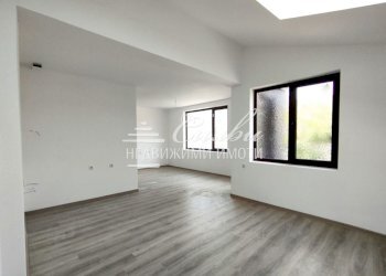 Trilocale Shumen (zona Дивизионна болница) - foto 1